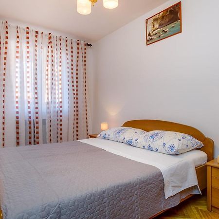 מאלי לוסיניי Apartments Franjo מראה חיצוני תמונה