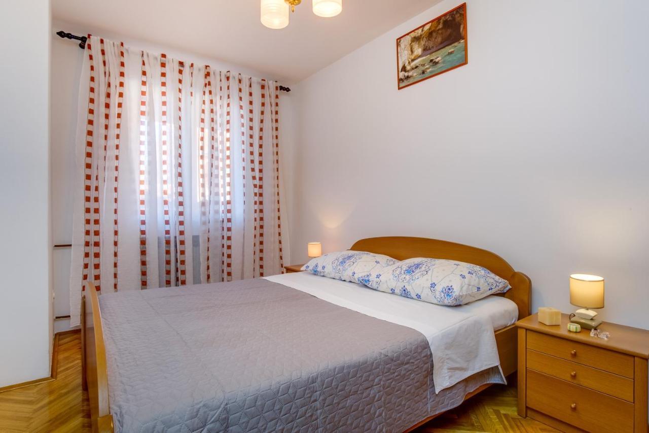 מאלי לוסיניי Apartments Franjo מראה חיצוני תמונה