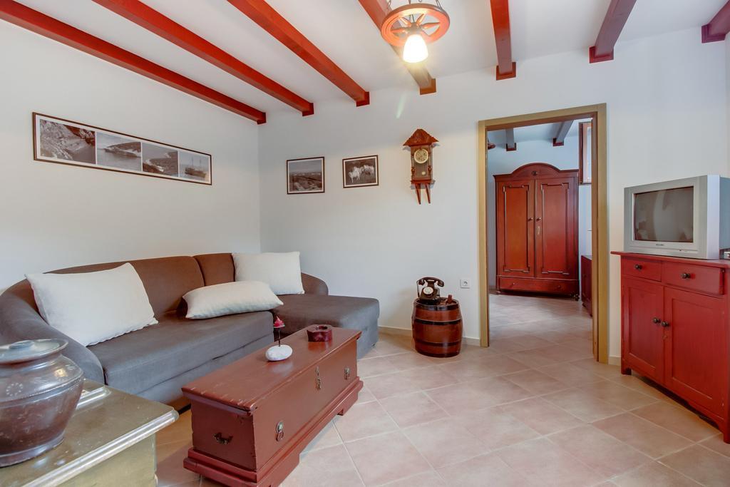 מאלי לוסיניי Apartments Franjo חדר תמונה